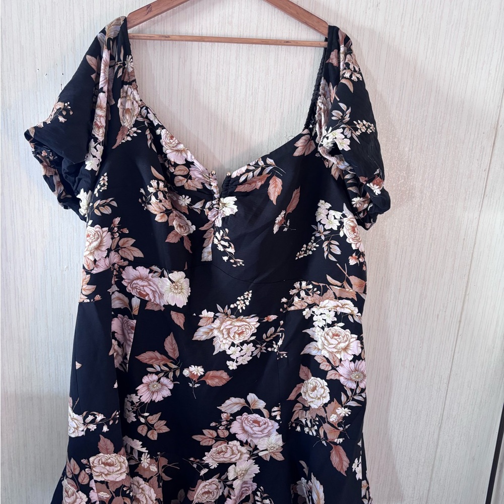 City Chic Black Floral Mini Dress